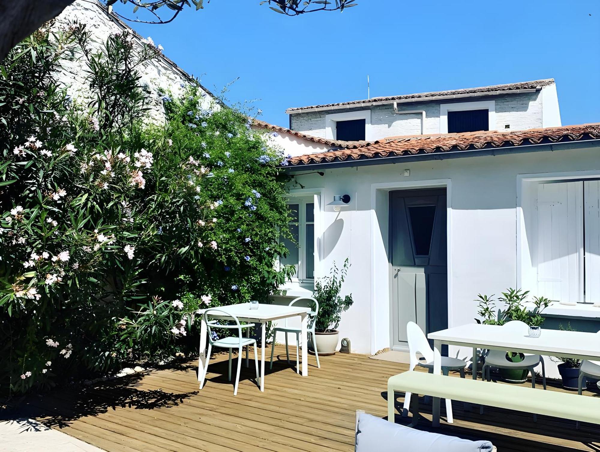 Maison Face Au Soleil 勒布瓦普拉热雷 外观 照片